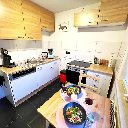 Zwei Moderne In Einem Haus Apartamento